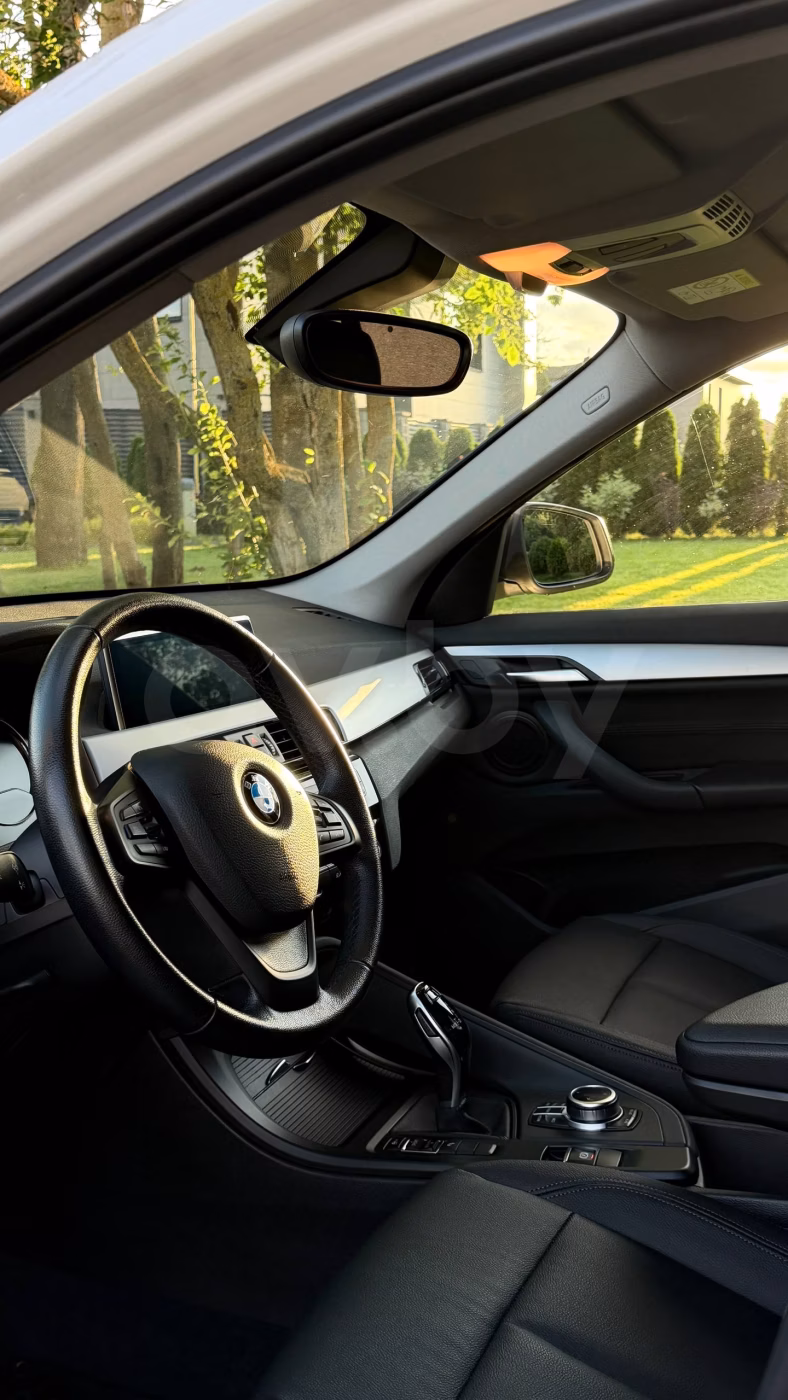 BMW X1 фото 11