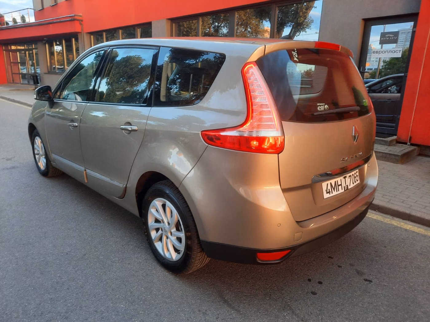 Renault Grand Scenic фото 2