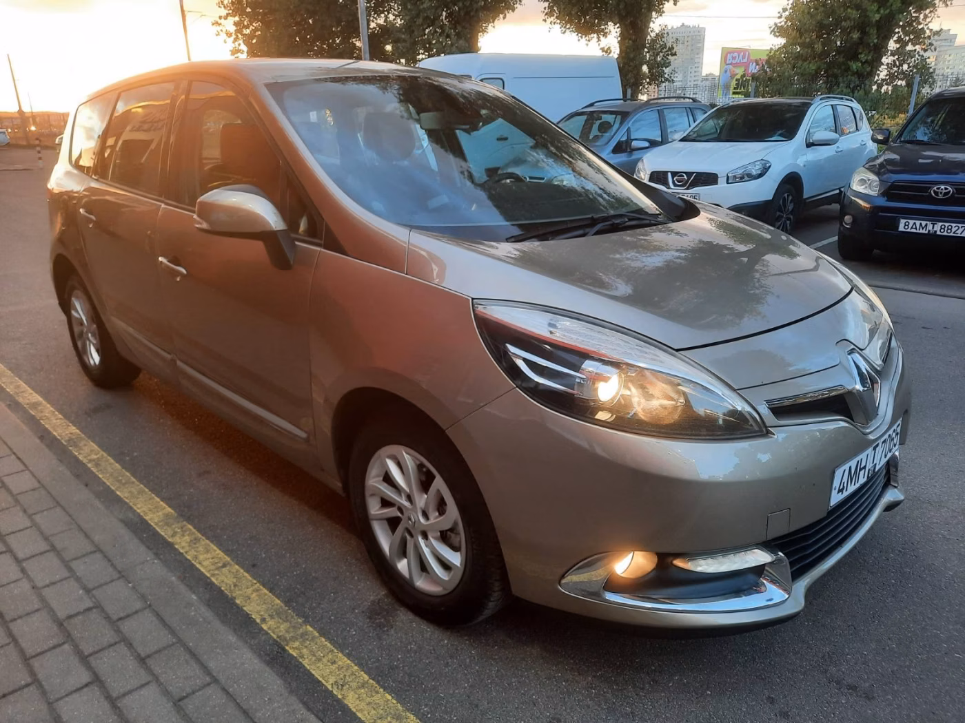 Renault Grand Scenic фото 4