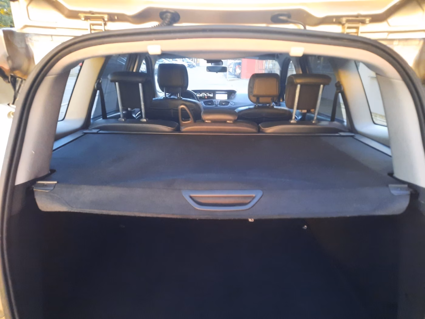 Renault Grand Scenic фото 9