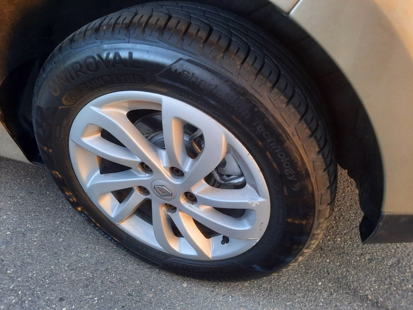 Renault Grand Scenic фото 11