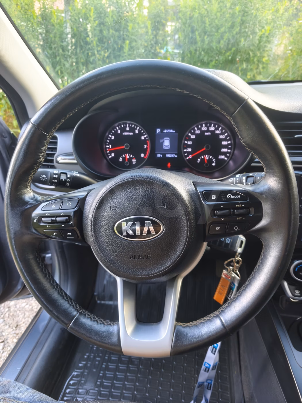 Kia Rio X (X-Line) фото 11