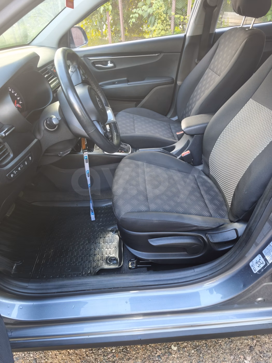 Kia Rio X (X-Line) фото 7