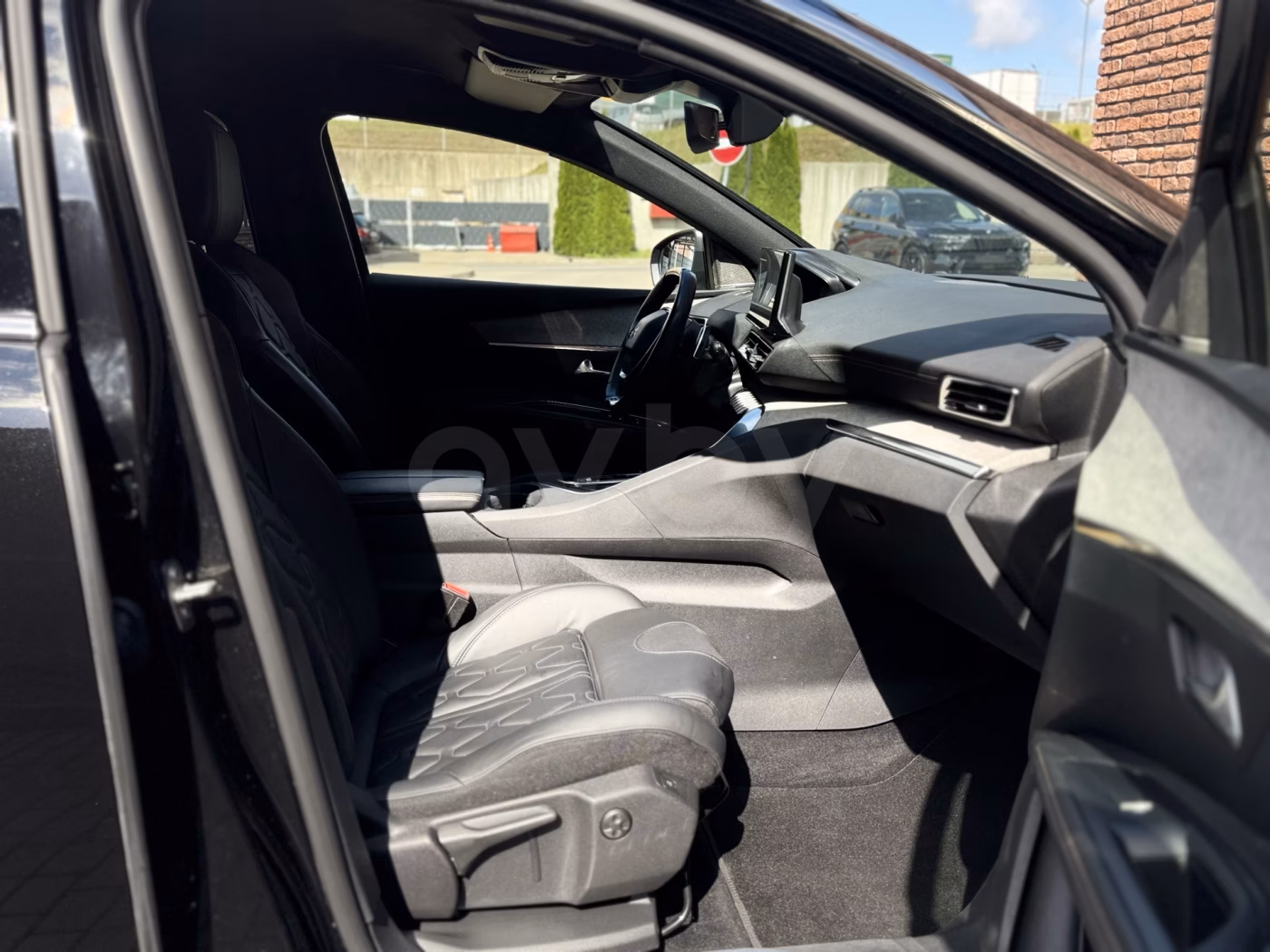 Peugeot 5008 фото 11