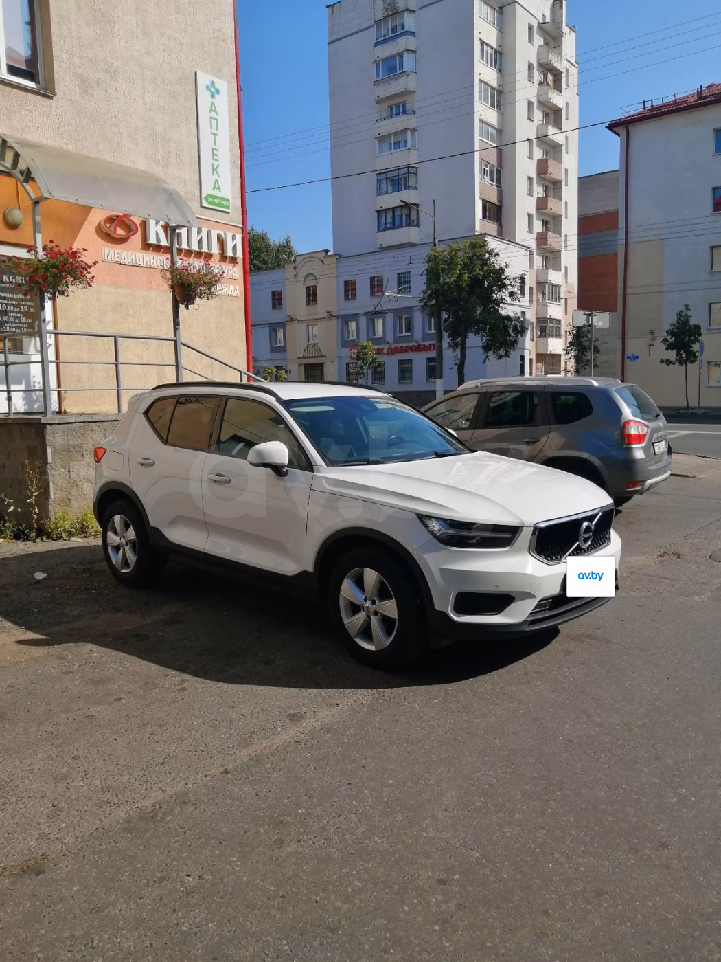 Volvo XC40 фото 2