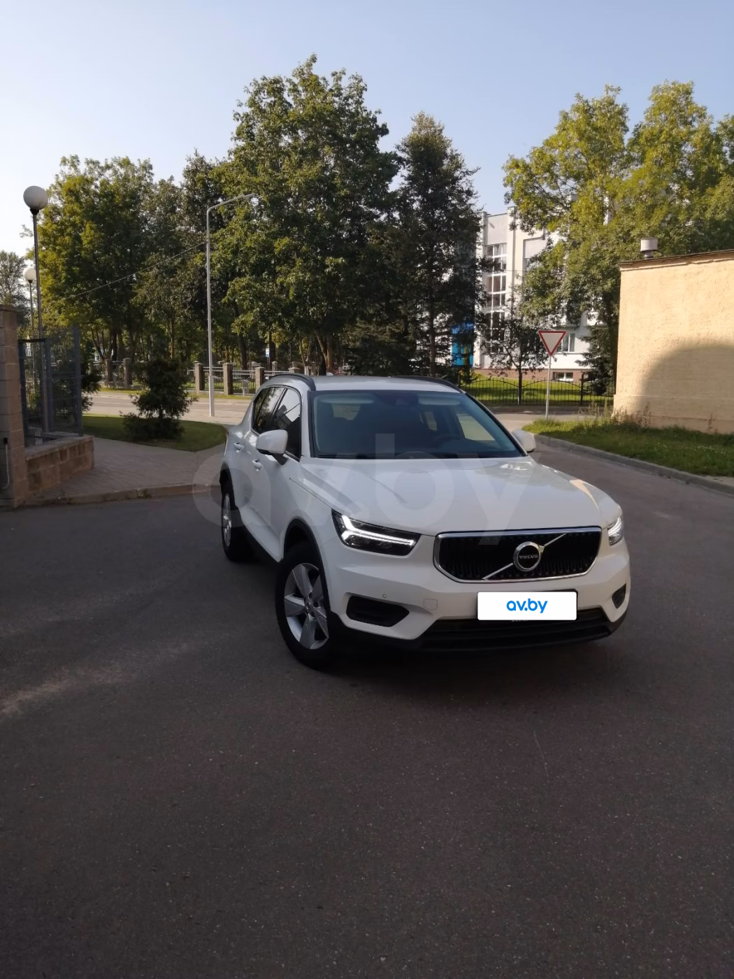Volvo XC40 фото 4