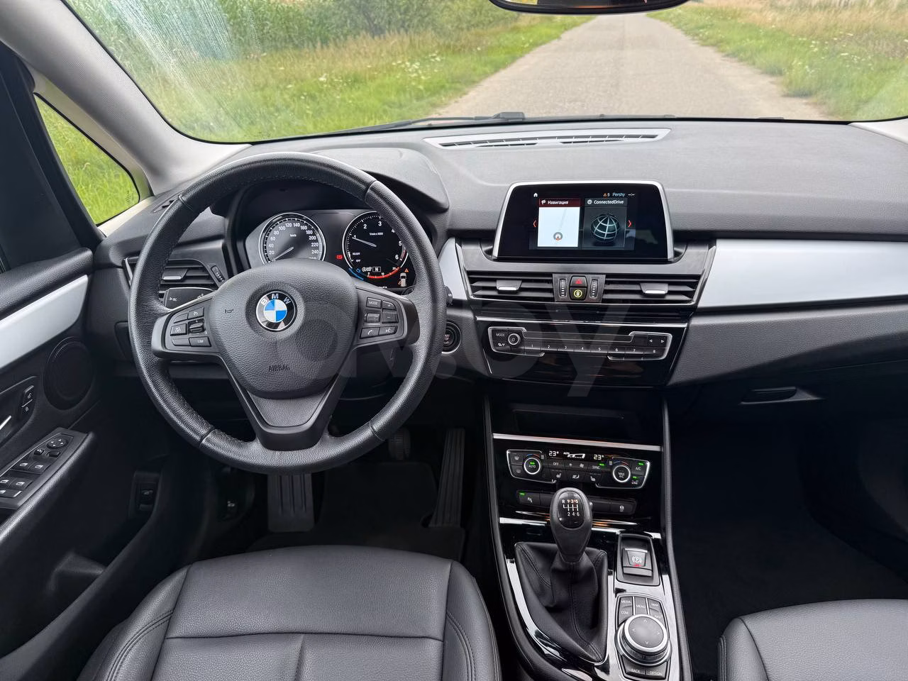 BMW 2 серия Active Tourer фото 15