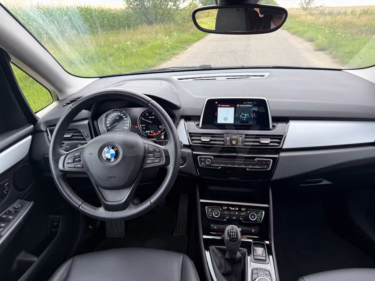 BMW 2 серия Active Tourer фото 16