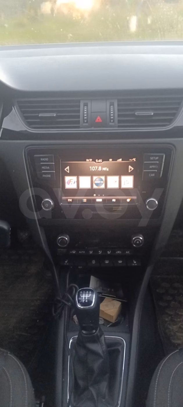 Skoda Rapid фото 2