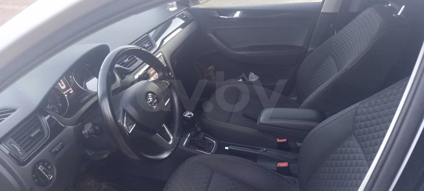 Skoda Rapid фото 6