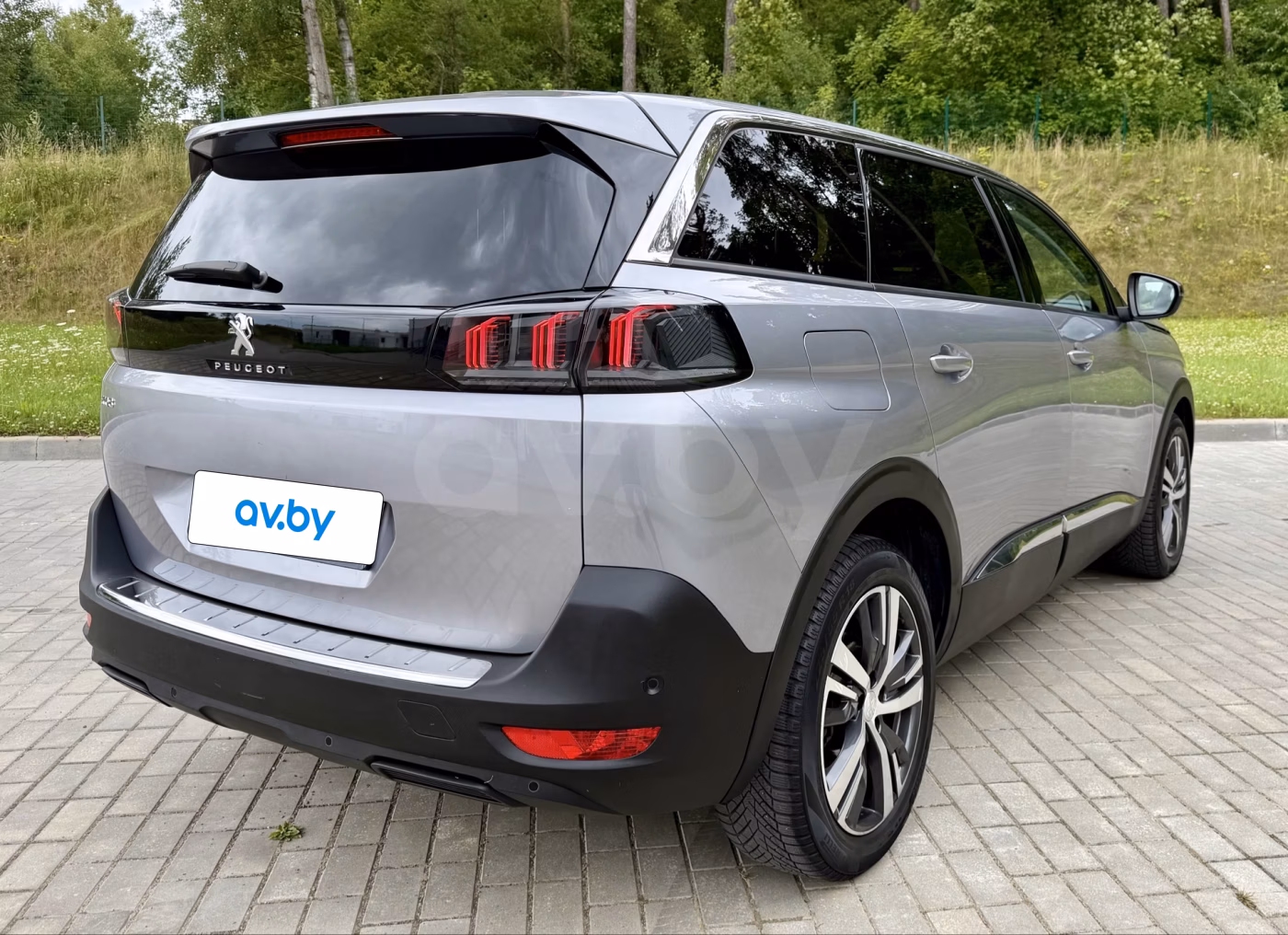 Peugeot 5008 фото 4