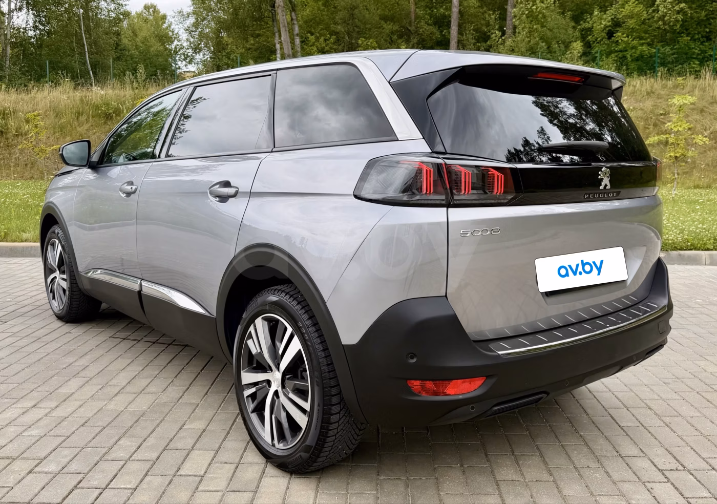Peugeot 5008 фото 6
