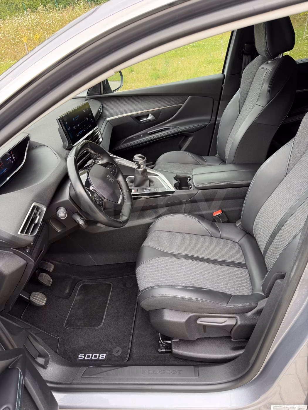 Peugeot 5008 фото 7