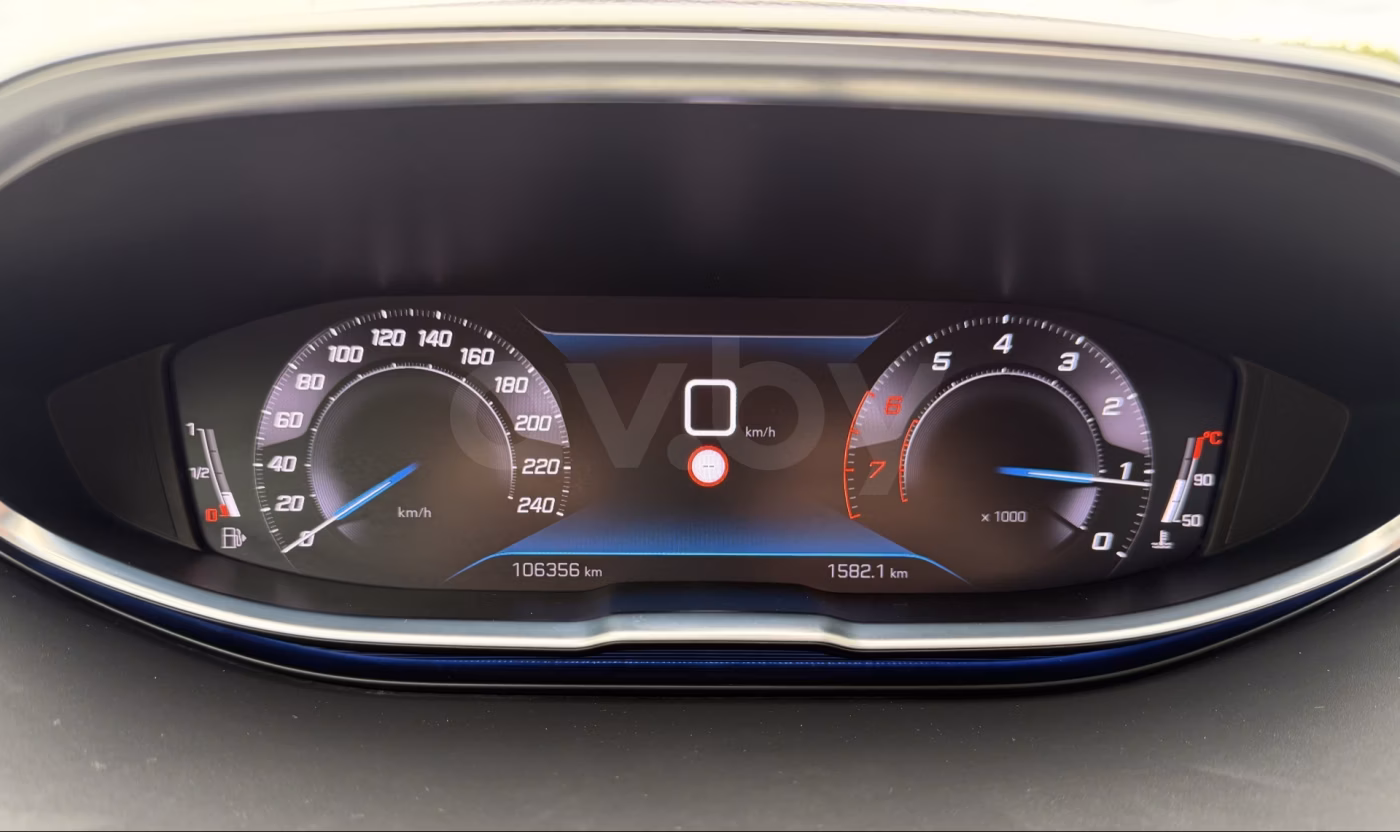 Peugeot 5008 фото 13