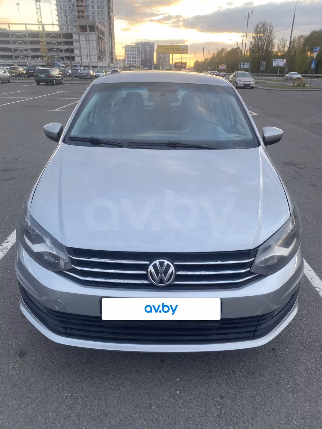 Volkswagen Polo Sedan фото 3