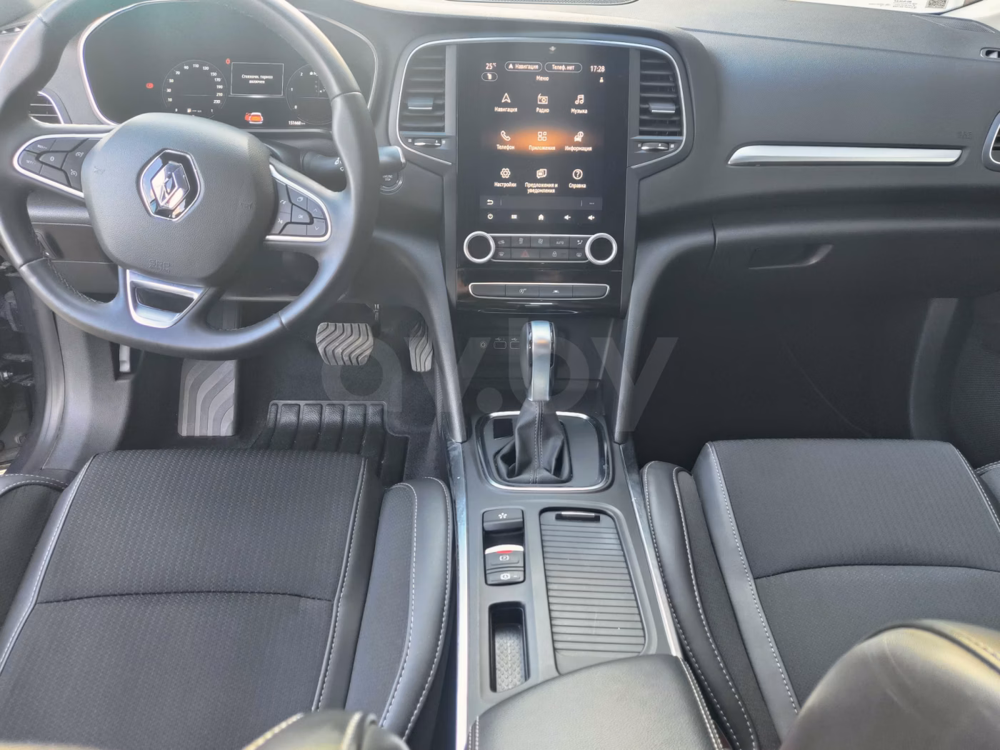Renault Megane фото 10