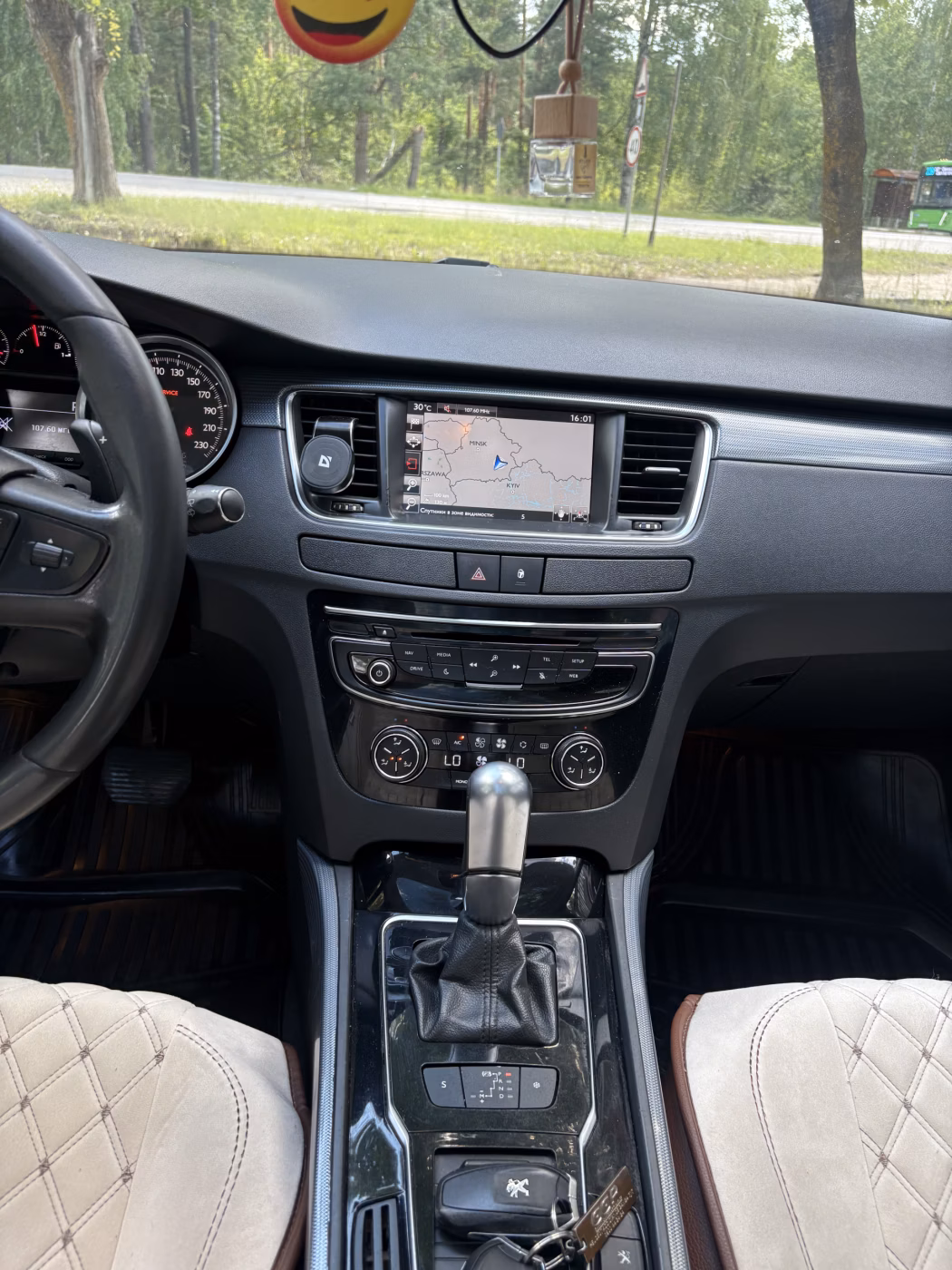 Peugeot 508 фото 14