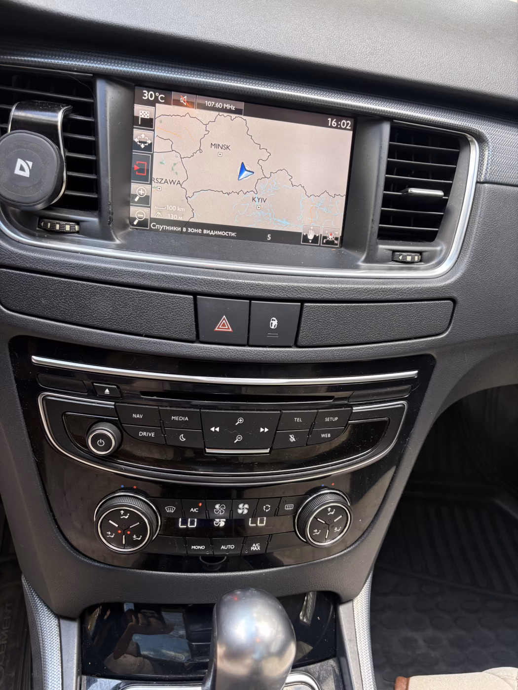 Peugeot 508 фото 11