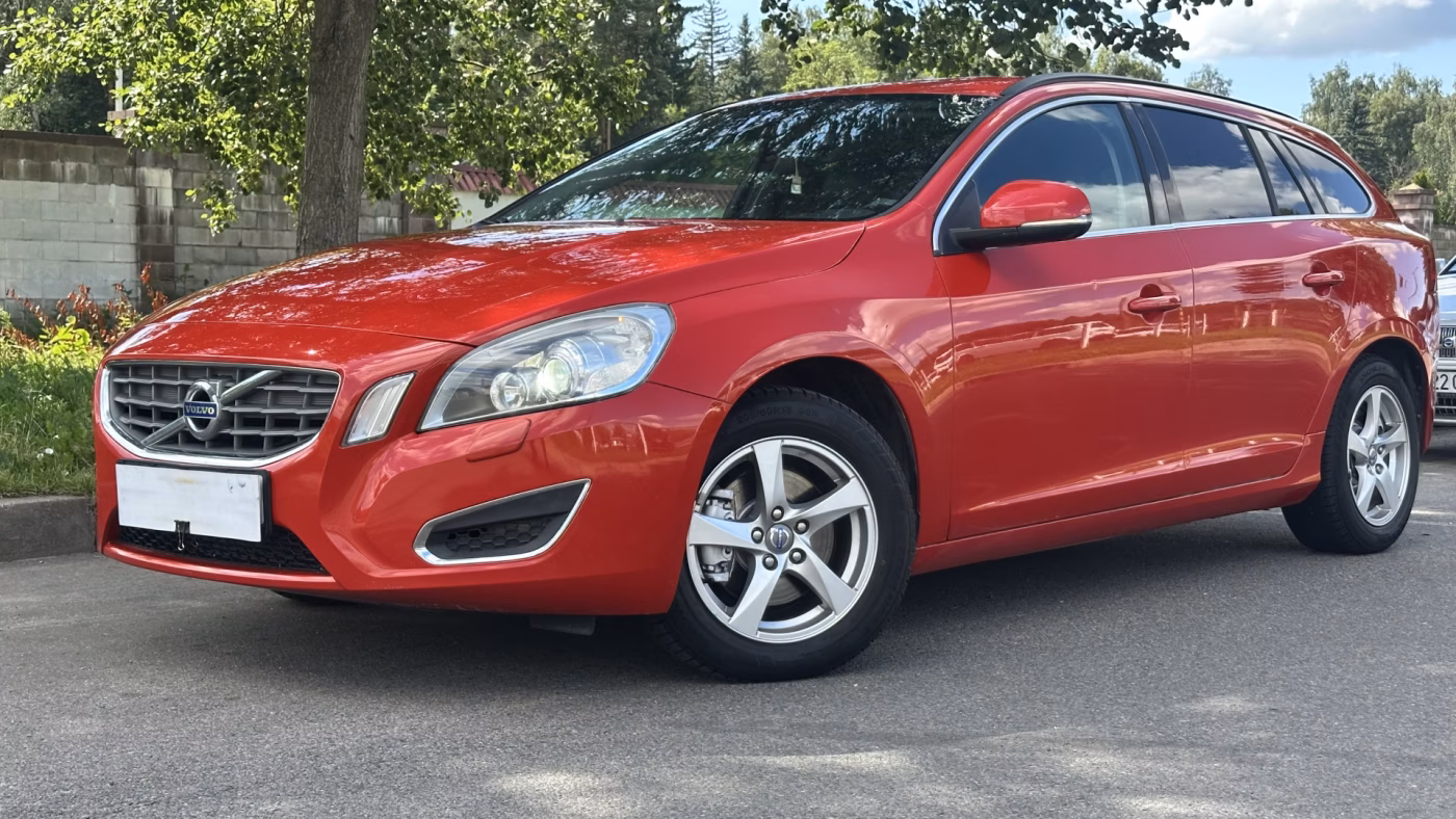 Volvo V60 фото 4