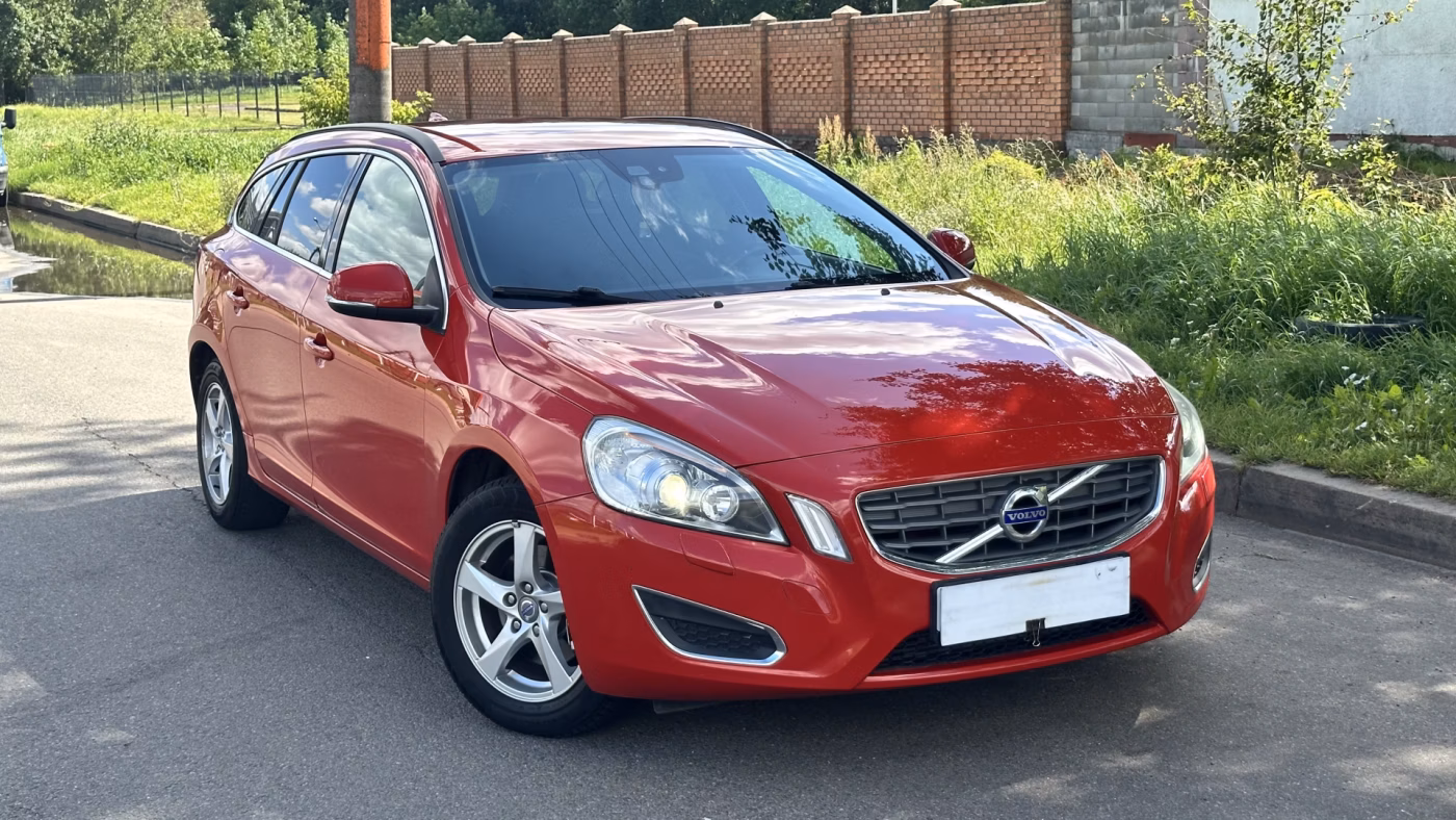 Volvo V60 фото 3