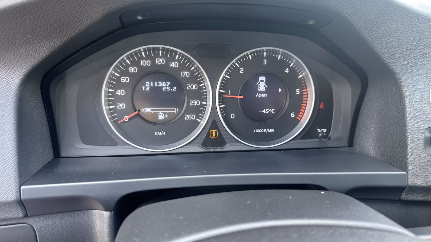 Volvo V60 фото 24