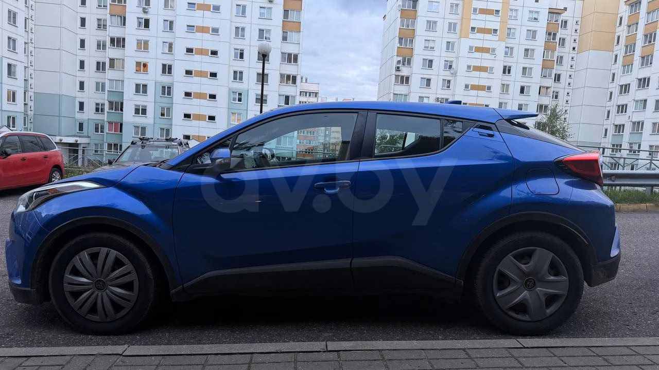Toyota C-HR фото 2
