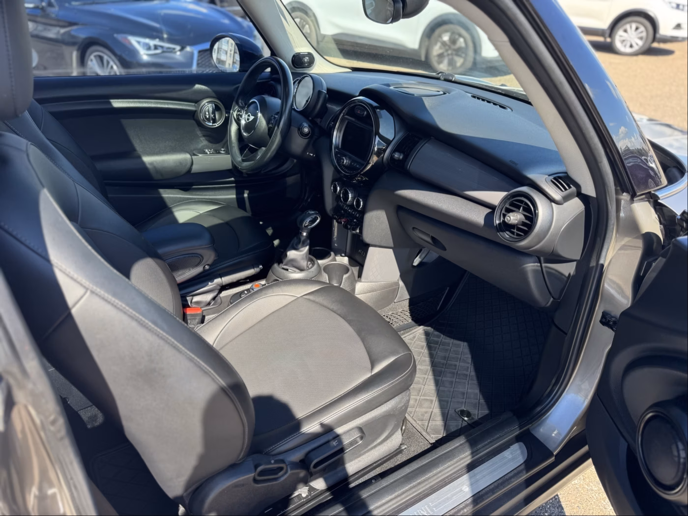 MINI Hatch фото 11