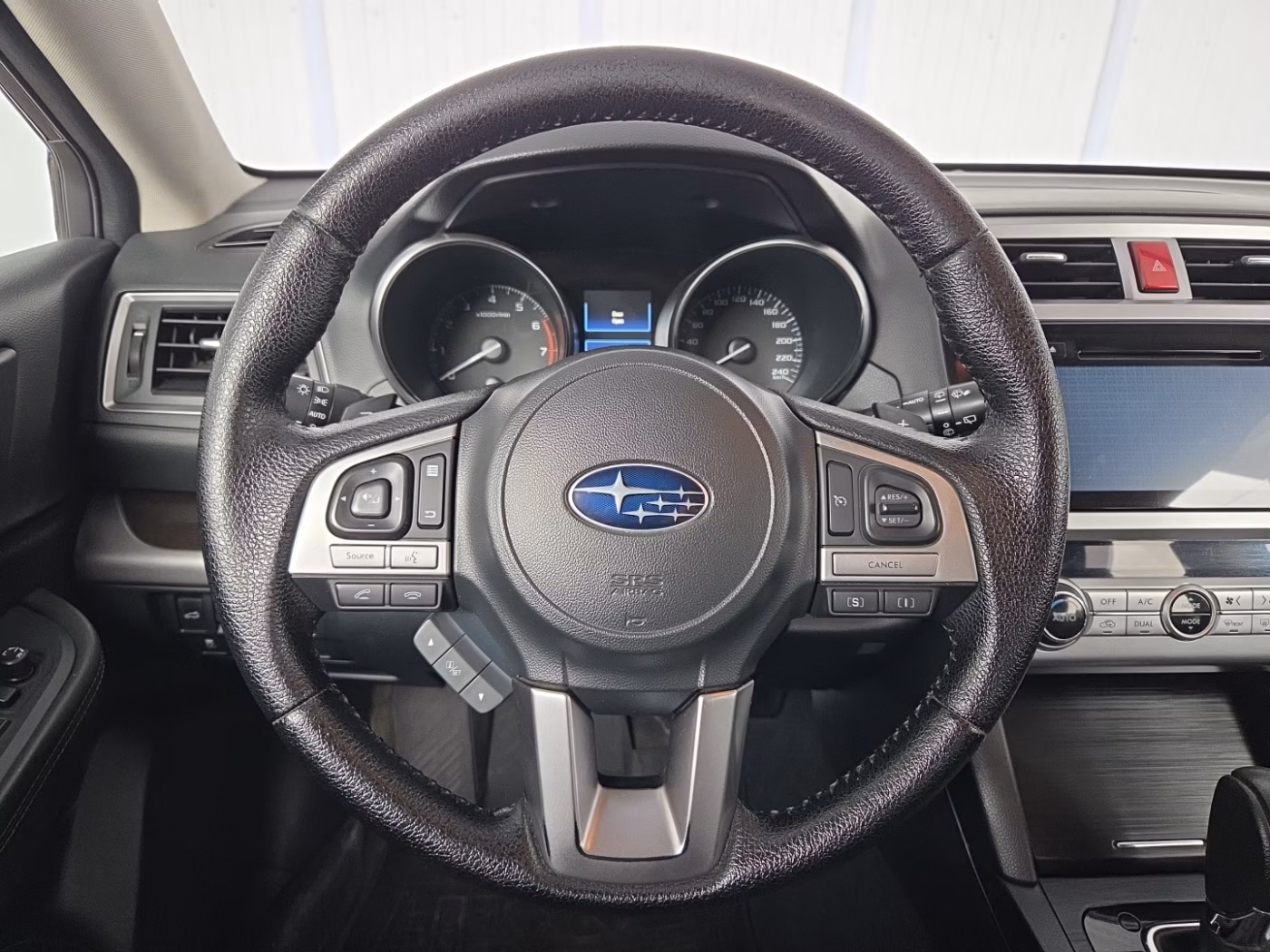 Subaru Outback фото 10