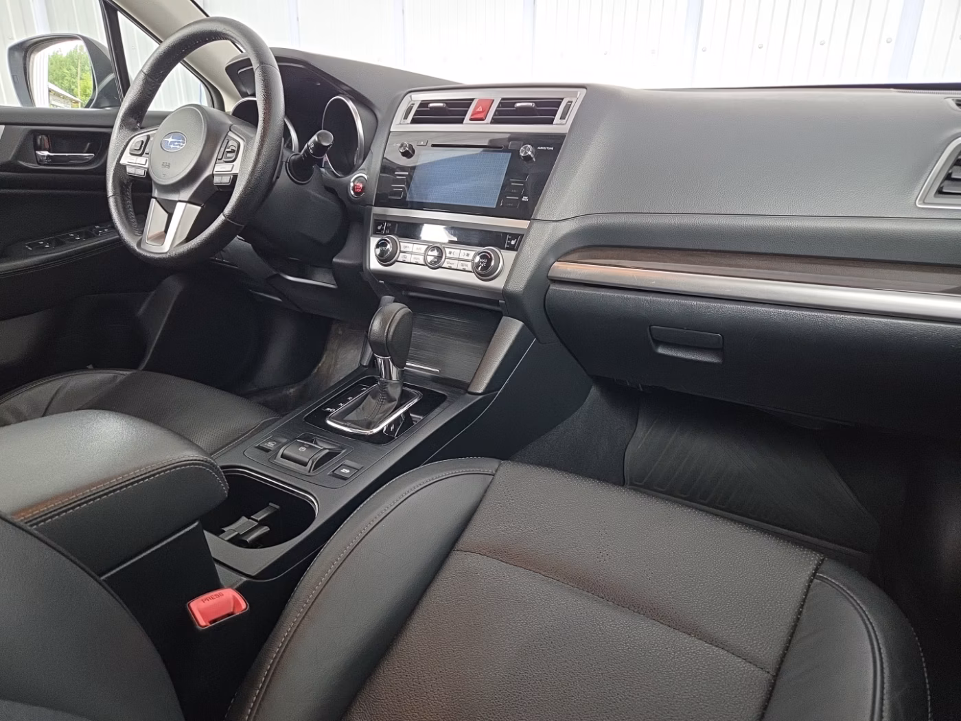 Subaru Outback фото 12