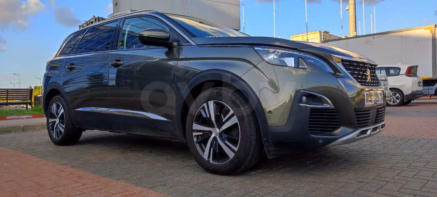 Peugeot 5008 фото 2