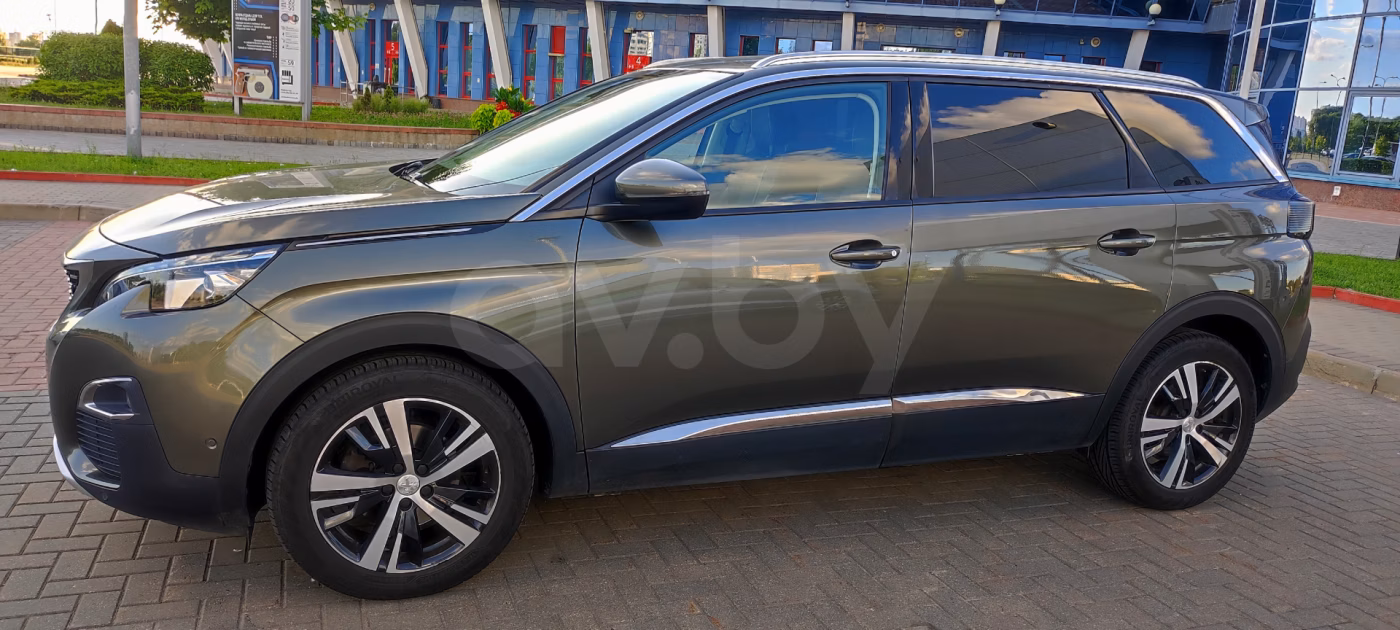Peugeot 5008 фото 6
