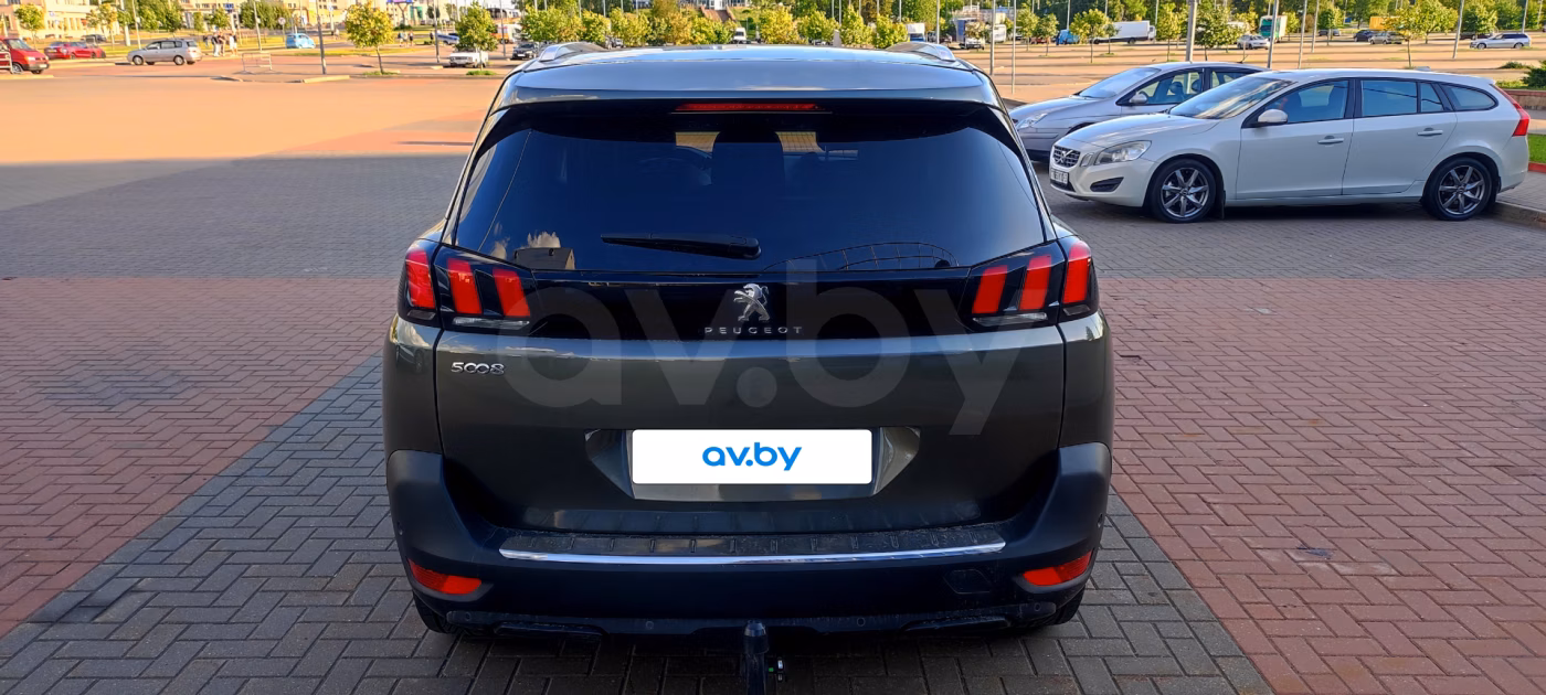 Peugeot 5008 фото 9