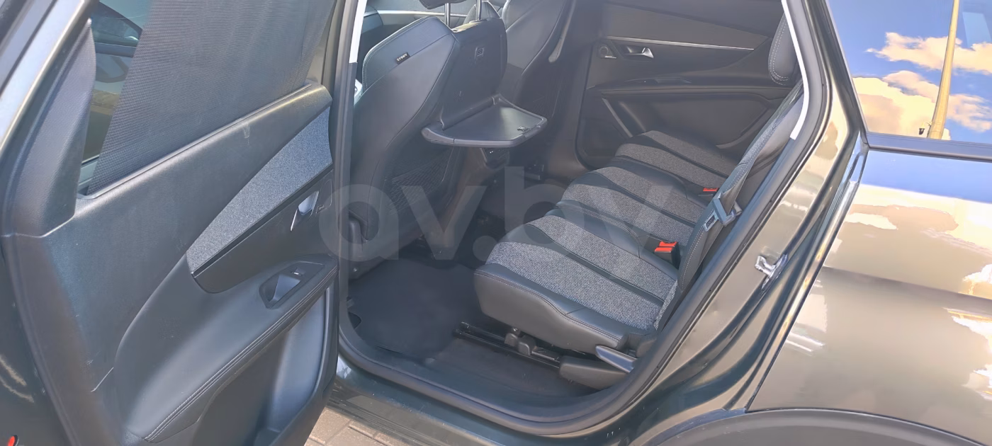 Peugeot 5008 фото 18