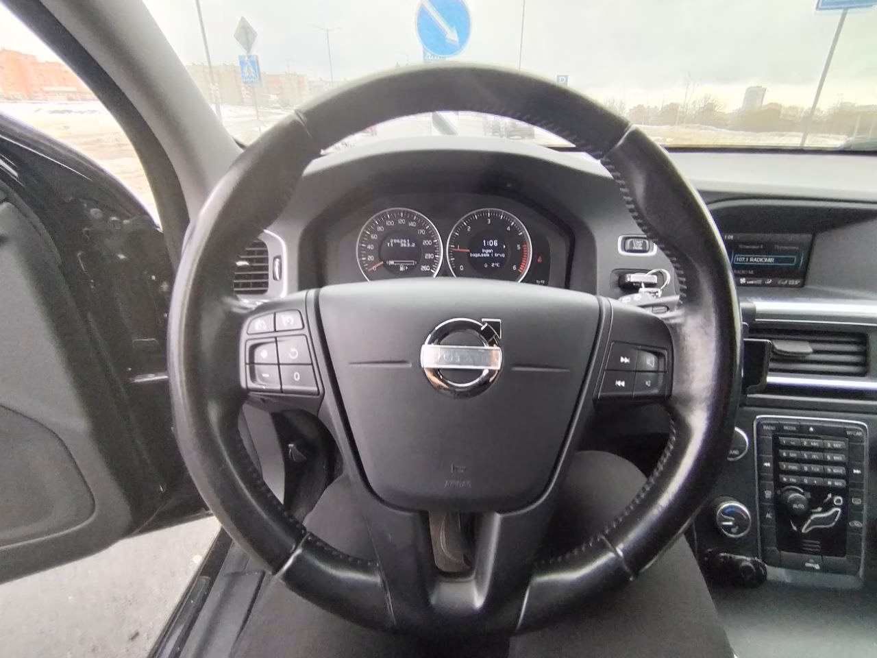 Volvo V60 фото 10