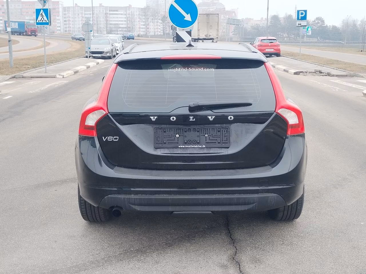 Volvo V60 фото 8