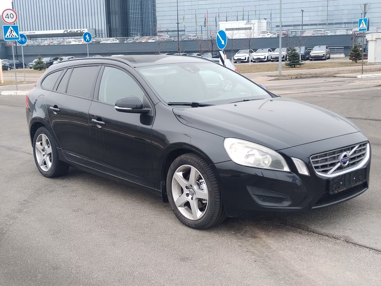 Volvo V60 фото 5