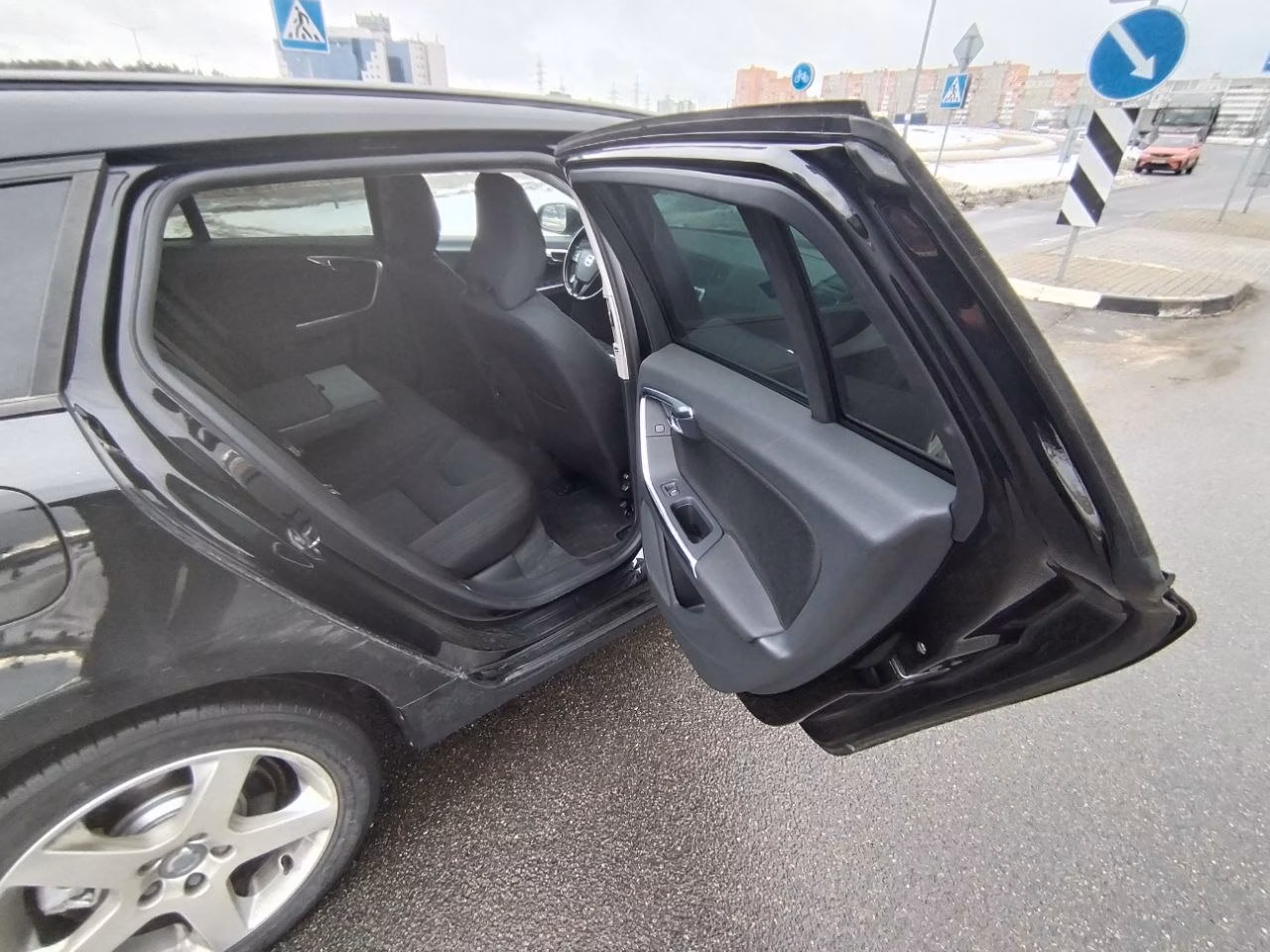 Volvo V60 фото 18
