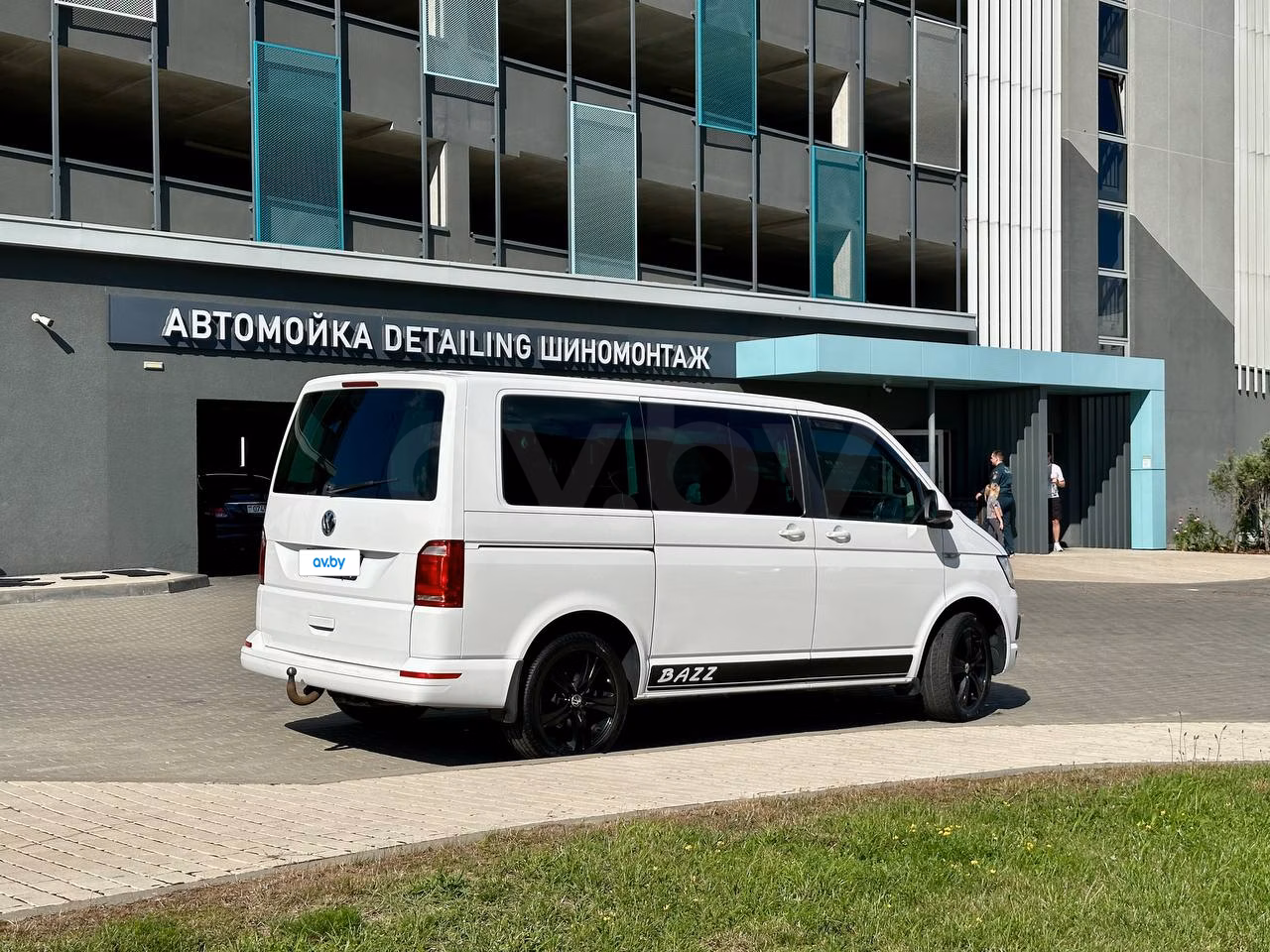 Volkswagen Caravelle фото 3