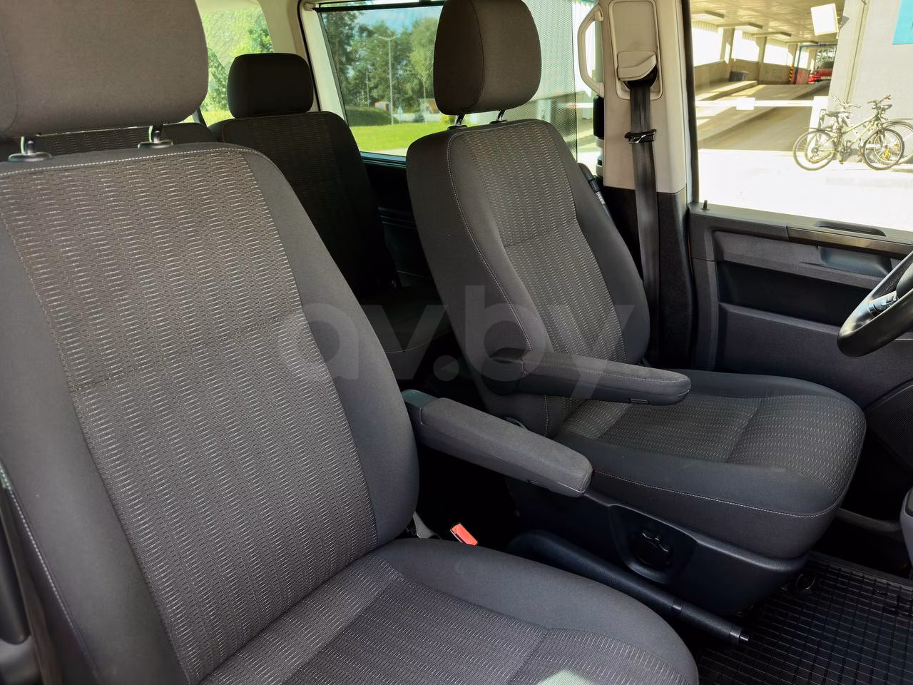 Volkswagen Caravelle фото 15