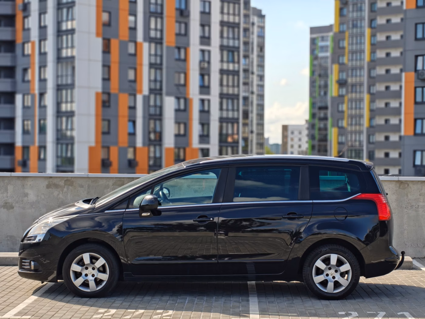 Peugeot 5008 фото 4