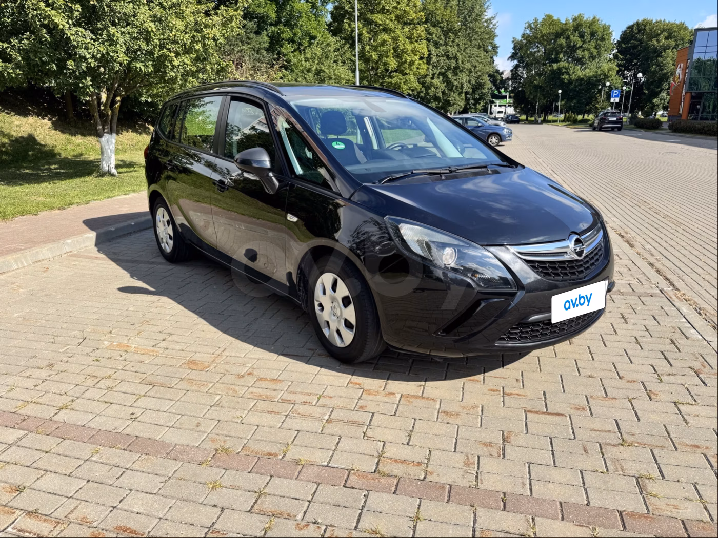 Opel Zafira фото 5