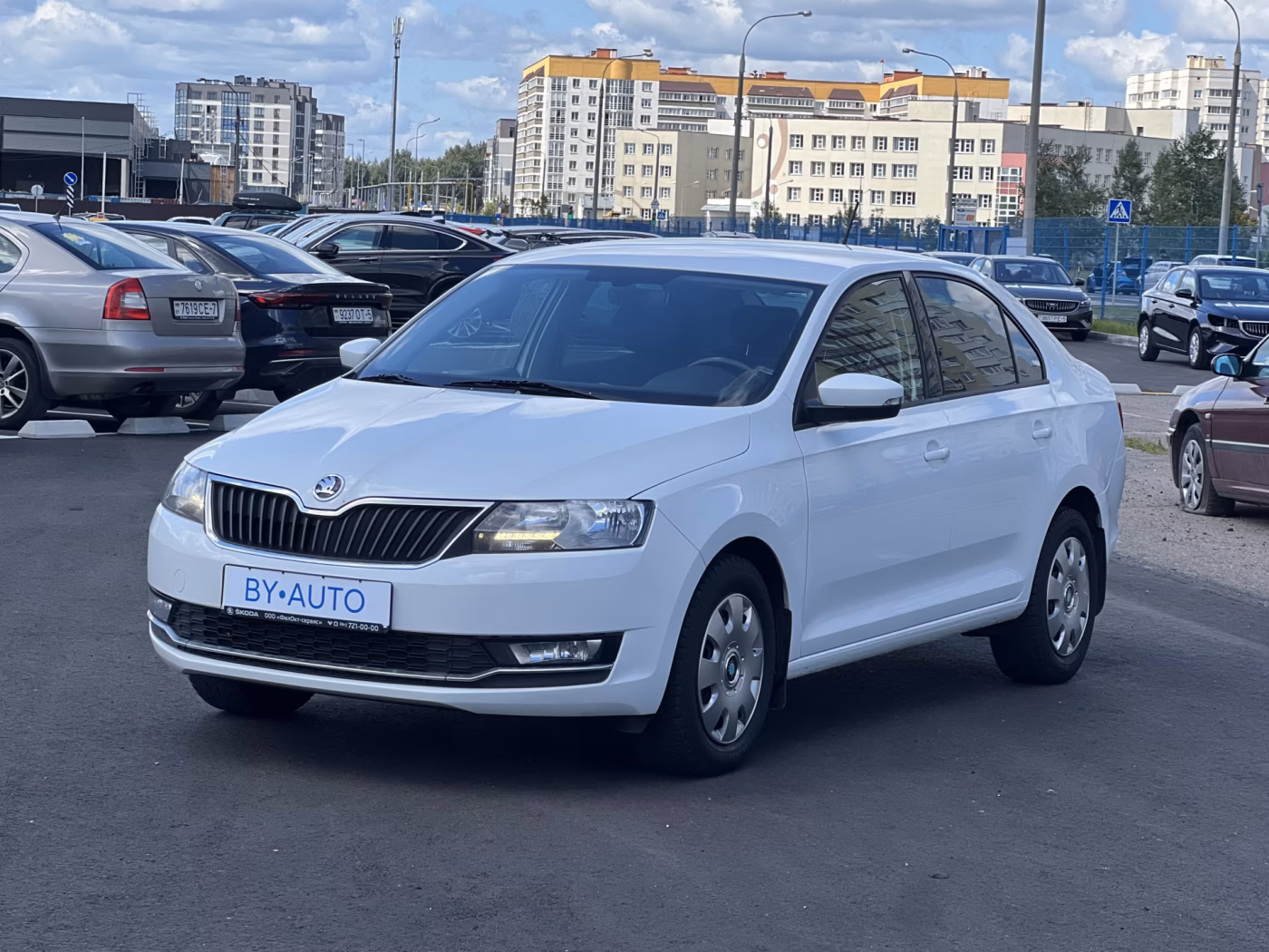 Skoda Rapid фото 7