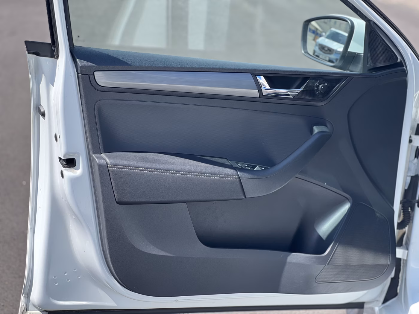 Skoda Rapid фото 9