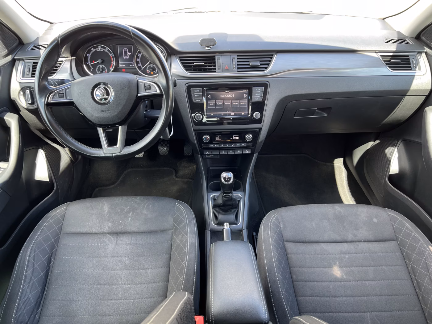 Skoda Rapid фото 19