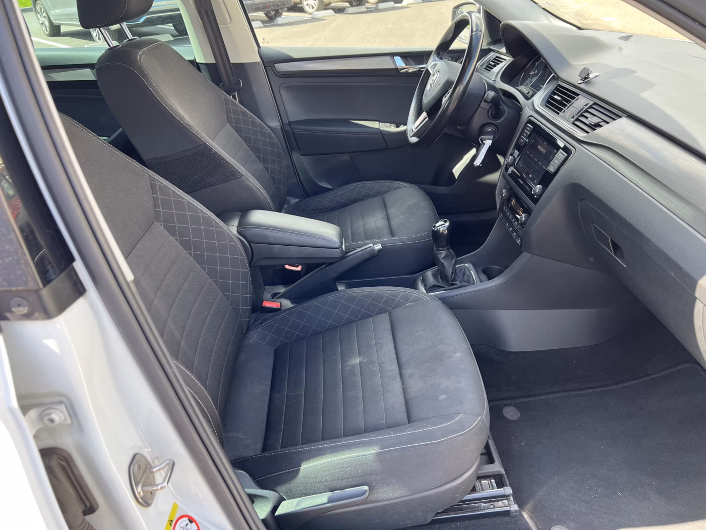 Skoda Rapid фото 25