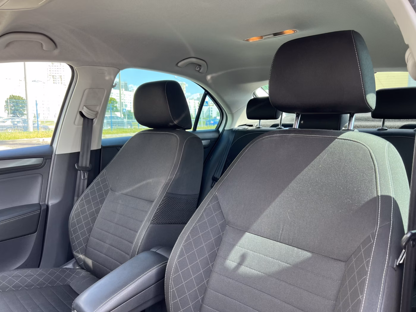 Skoda Rapid фото 11