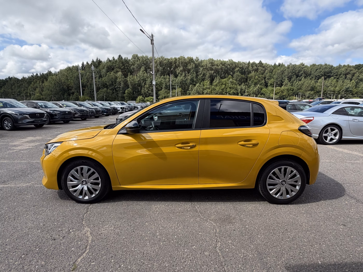 Peugeot 208 фото 8