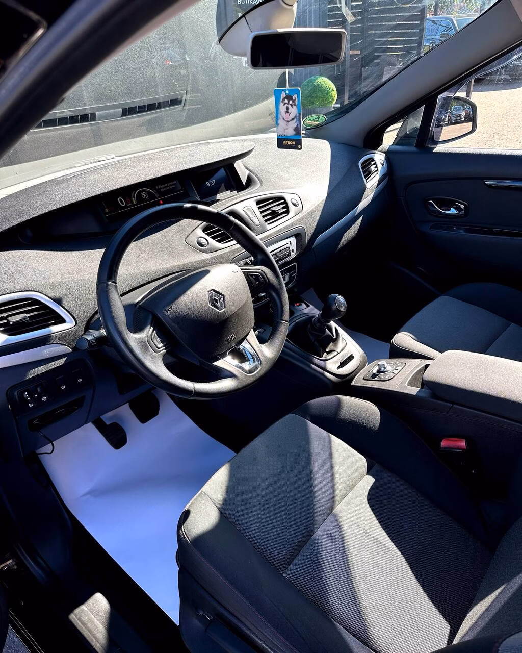 Renault Grand Scenic фото 9