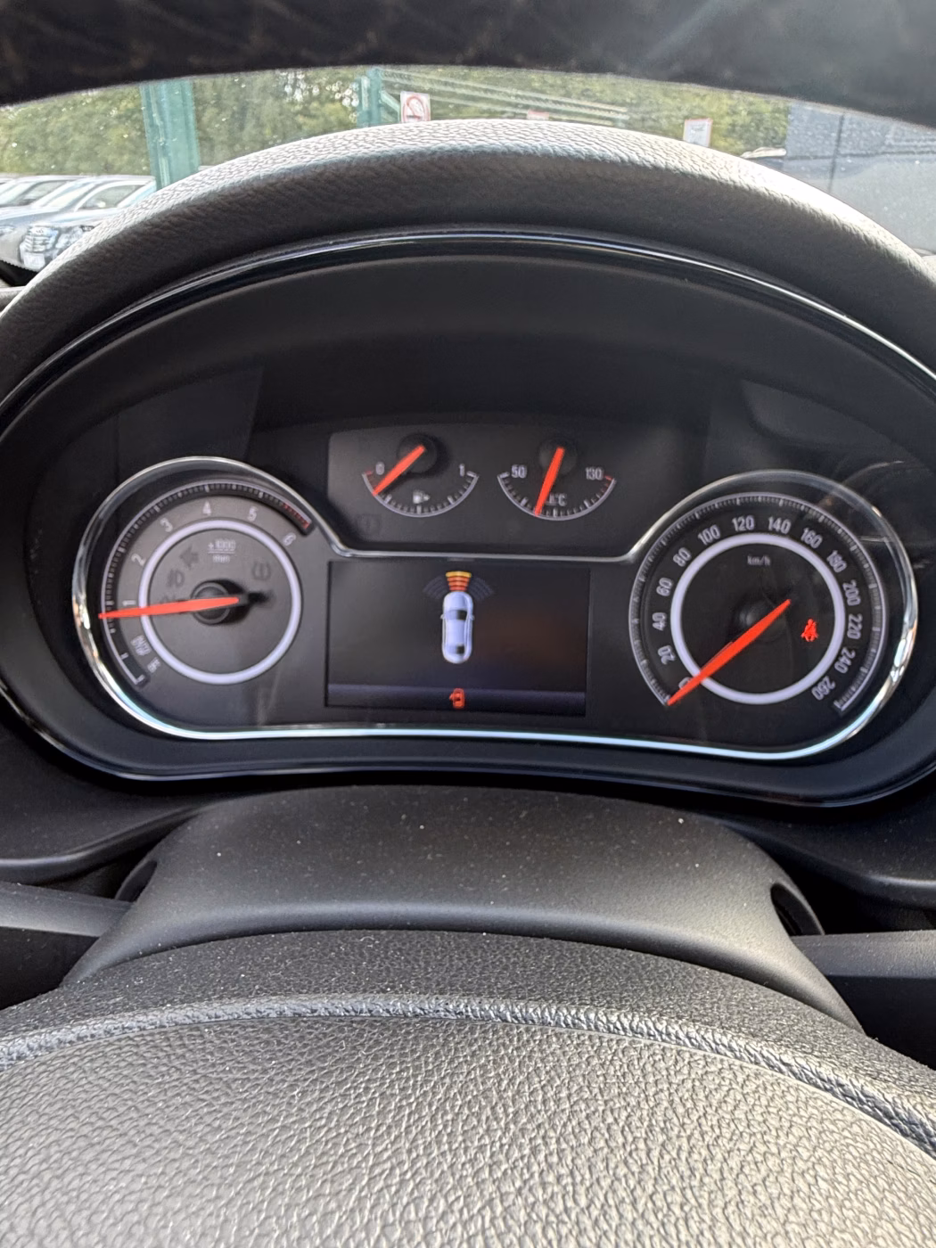Opel Insignia фото 14