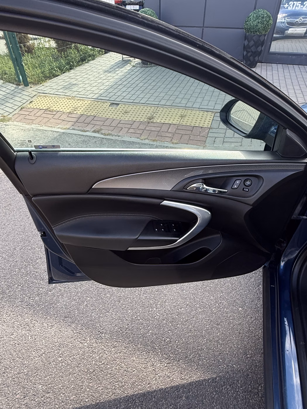 Opel Insignia фото 15